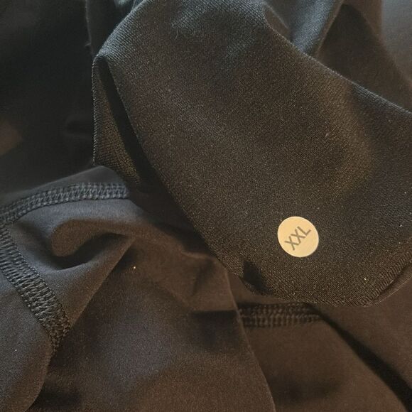 Lululemon  Athletica Run Response Short Size XXL 9” - Picture 8 of 8